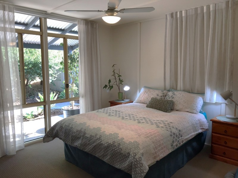 16 St Peters Green, College Grove WA 6230