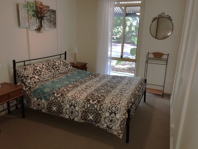 16 St Peters Green, College Grove WA 6230
