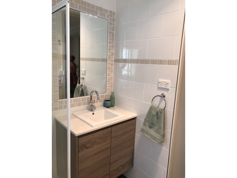 16 St Peters Green, College Grove WA 6230