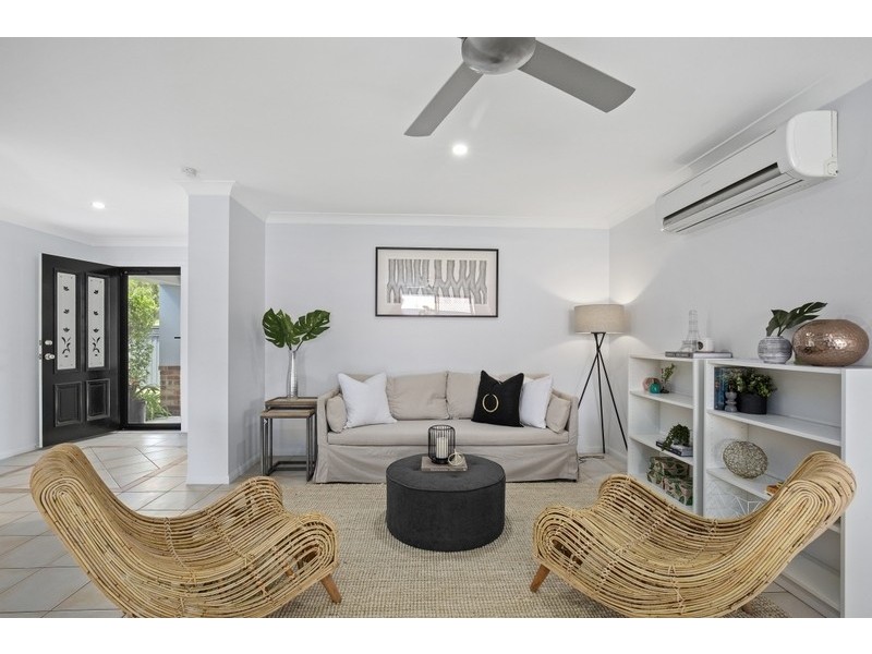 1 Highbridge Rise, Mudgeeraba QLD 4213