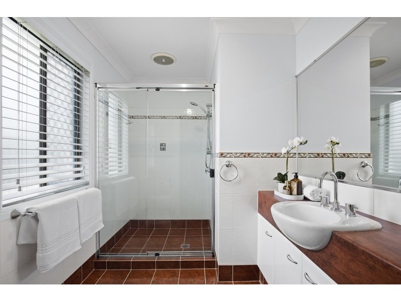 1 Highbridge Rise, Mudgeeraba QLD 4213