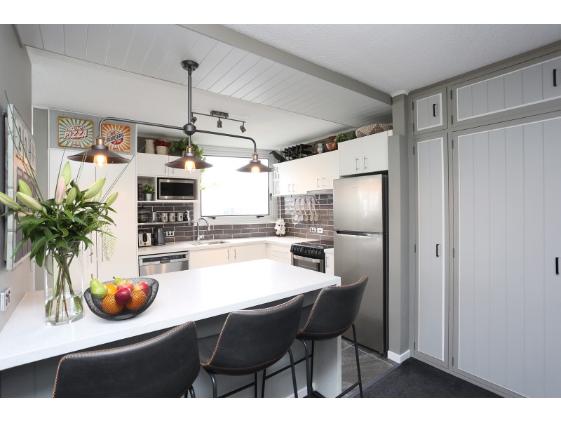 121/40 Watson Esplanade, Surfers Paradise QLD 4217