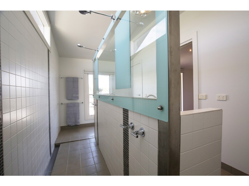 207 Autumn Street, Geelong West VIC 3218