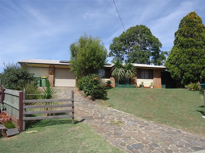 18 Moselle Court, Wilsonton Heights QLD 4350