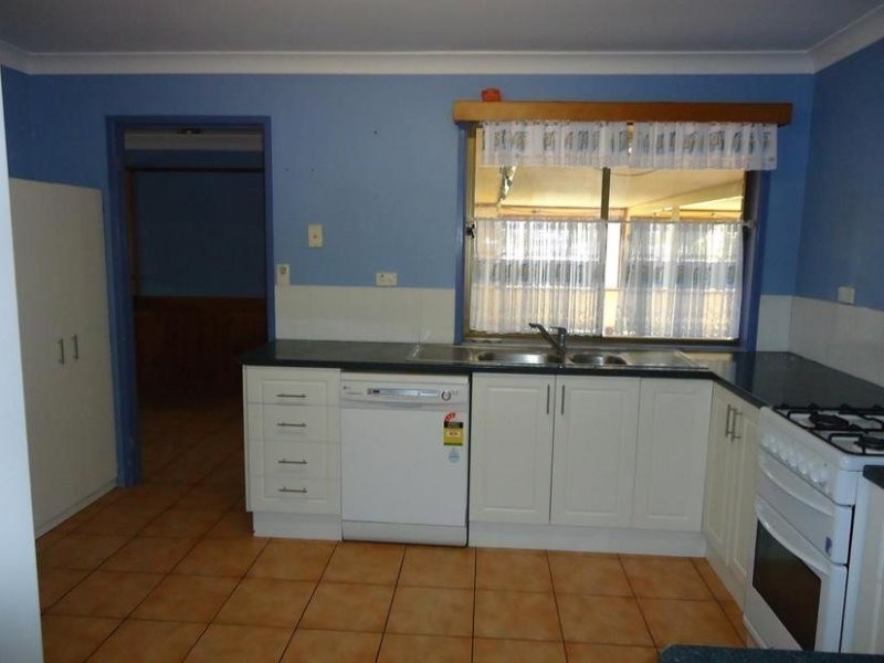 18 Moselle Court, Wilsonton Heights QLD 4350