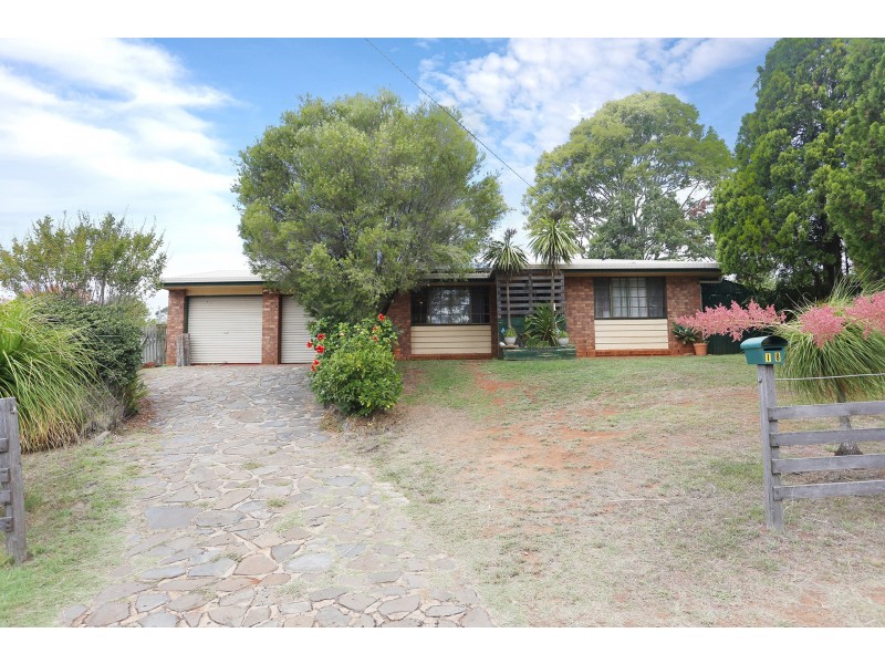 18 Moselle Court, Wilsonton Heights QLD 4350