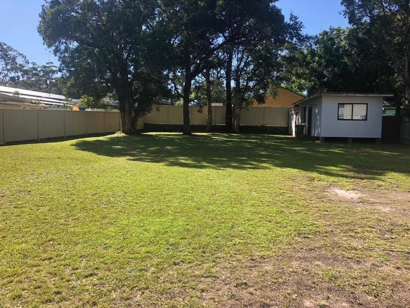 27 Nirringa Road, Summerland Point NSW 2259