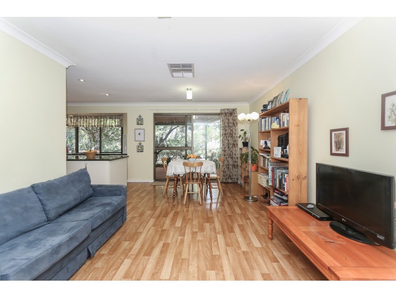 1 Morrell Way, Lesmurdie WA 6076