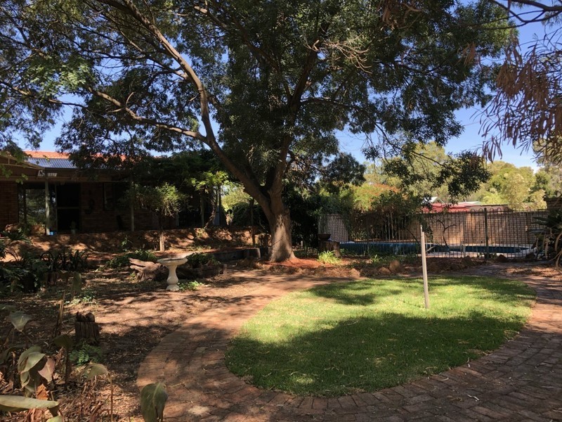 1 Morrell Way, Lesmurdie WA 6076