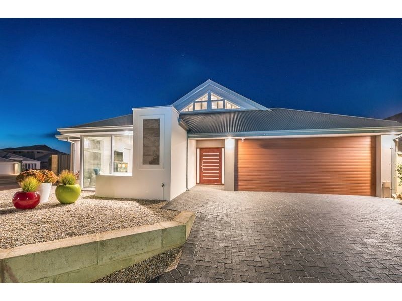 76 Roundhouse Parade, Jindalee WA 6036