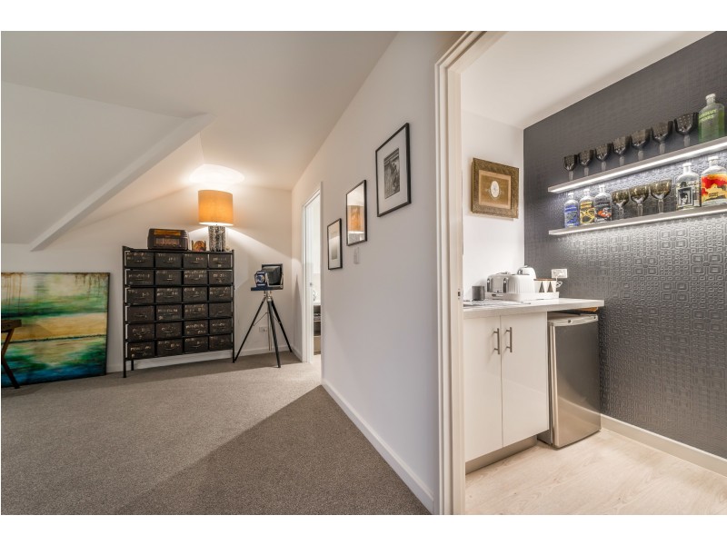 76 Roundhouse Parade, Jindalee WA 6036