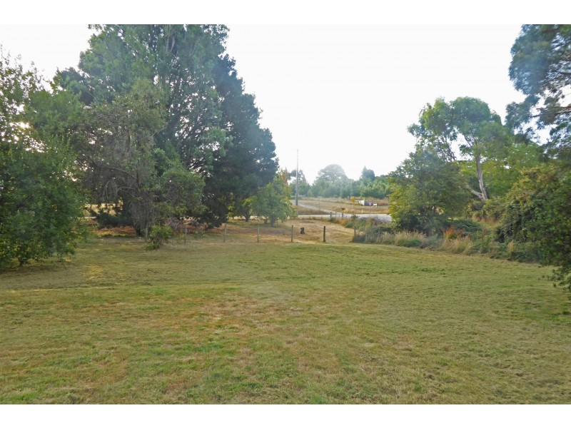18 Lyndhurst Street, Gordon VIC 3345
