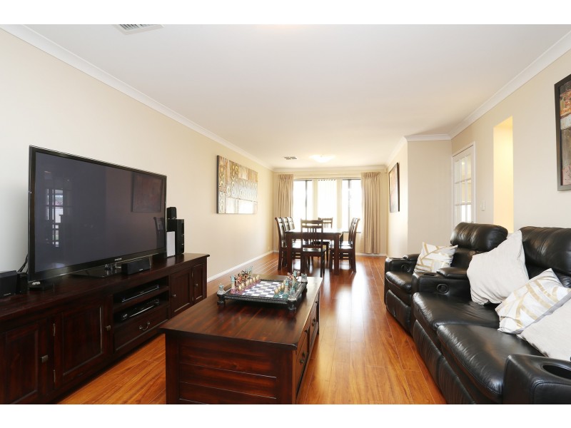 6 Bosci Court, Atwell WA 6164