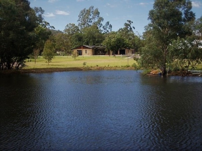 12 Moore Street, Wungong WA 6112