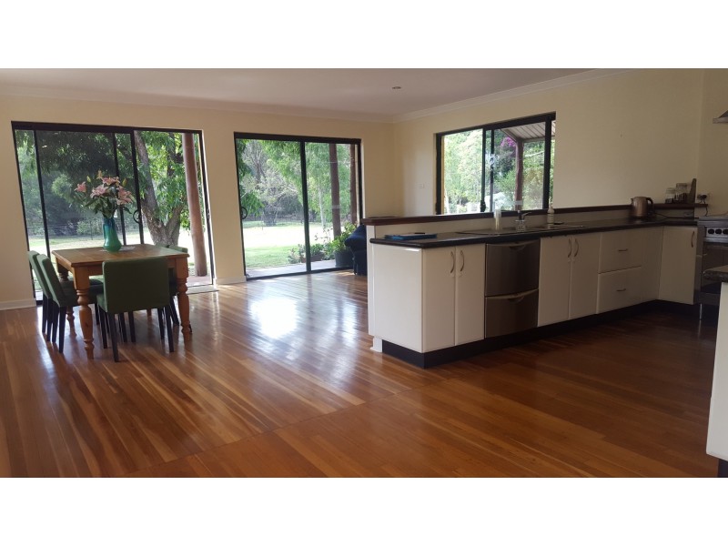 12 Moore Street, Wungong WA 6112