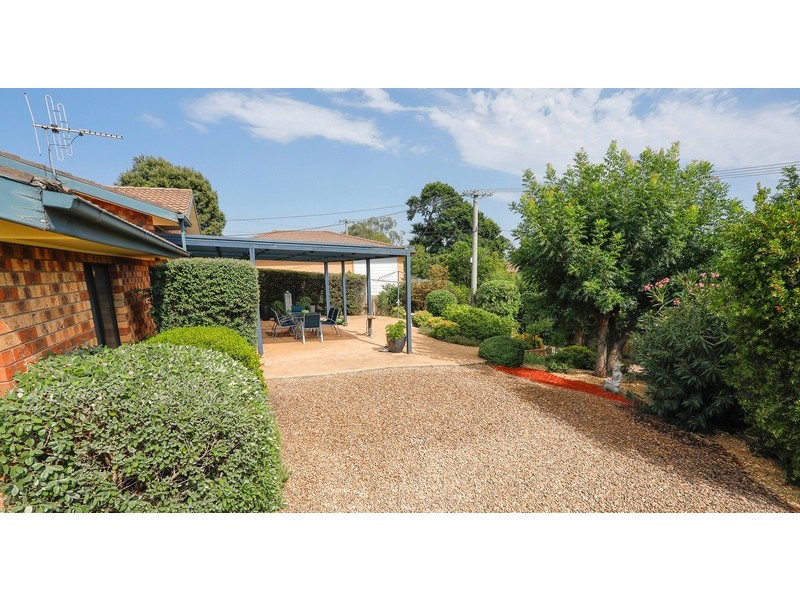 74 Hadleigh Circuit, Isabella Plains ACT 2905