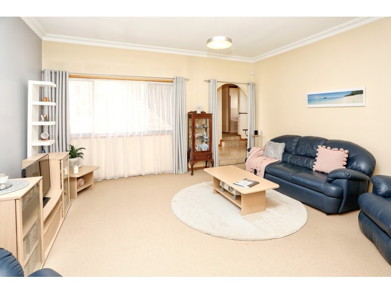 74 Hadleigh Circuit, Isabella Plains ACT 2905