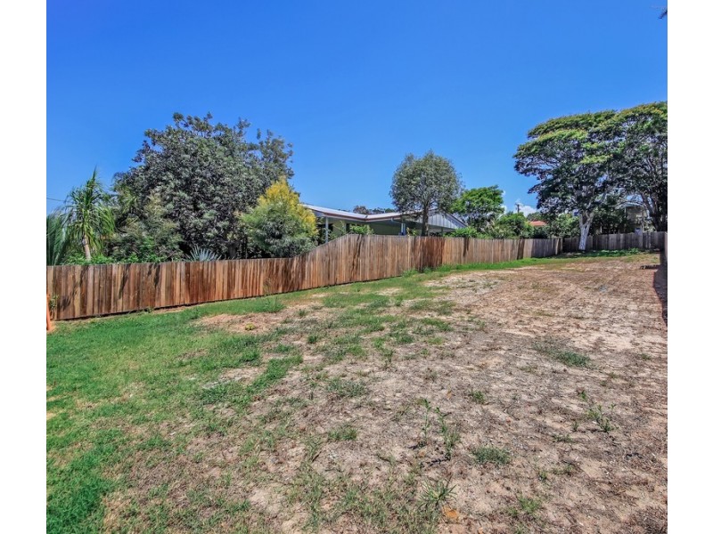 125 Kamarin Street, Manly West QLD 4179