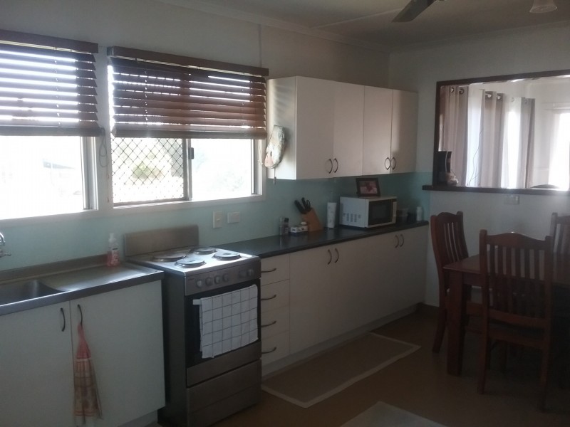 22 Phillip Street, Mundubbera QLD 4626