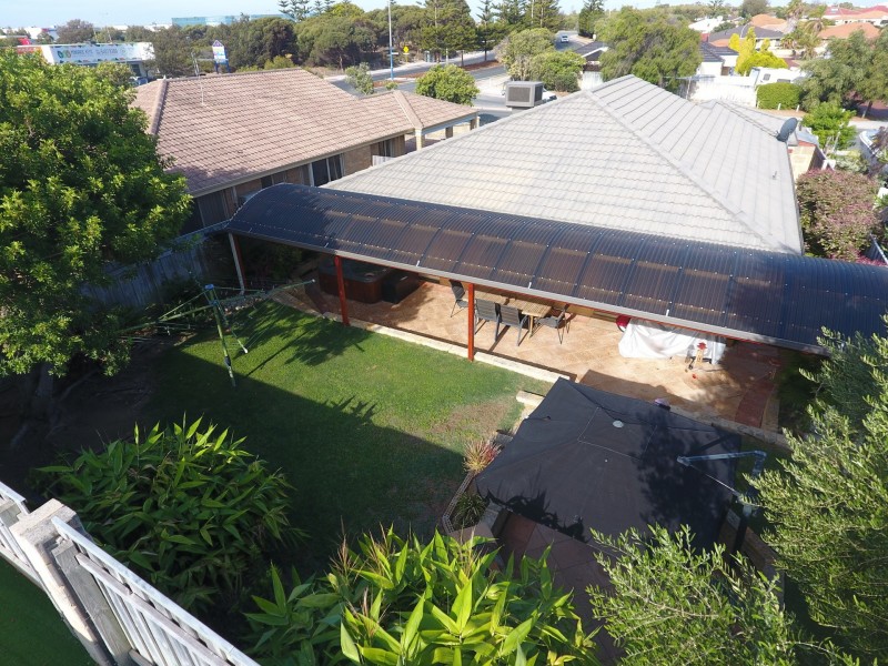 1/2B Rio Marina Way, Mindarie WA 6030