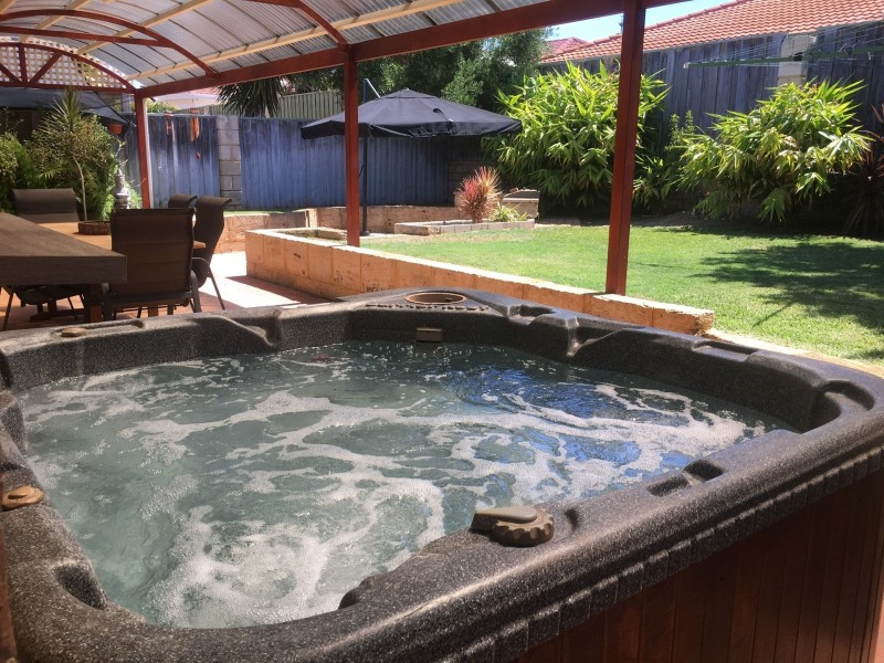 1/2B Rio Marina Way, Mindarie WA 6030