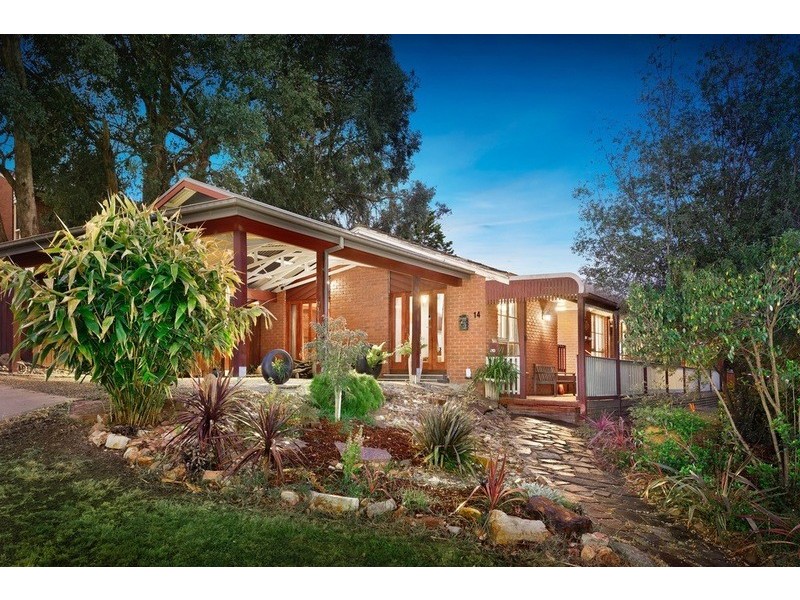 14 Eskholme Rise, St Helena VIC 3088