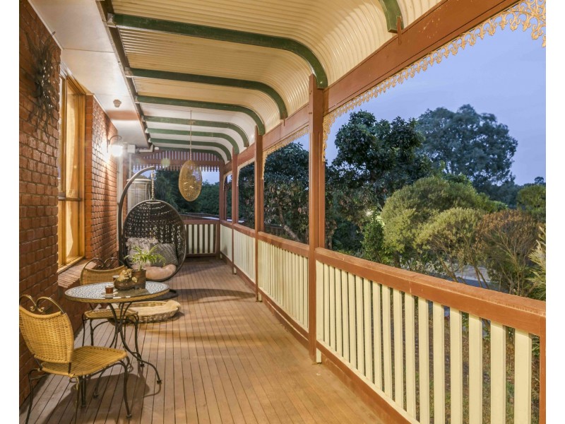 14 Eskholme Rise, St Helena VIC 3088