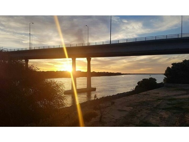 12 Spoonbill Retreat, Wannanup WA 6210