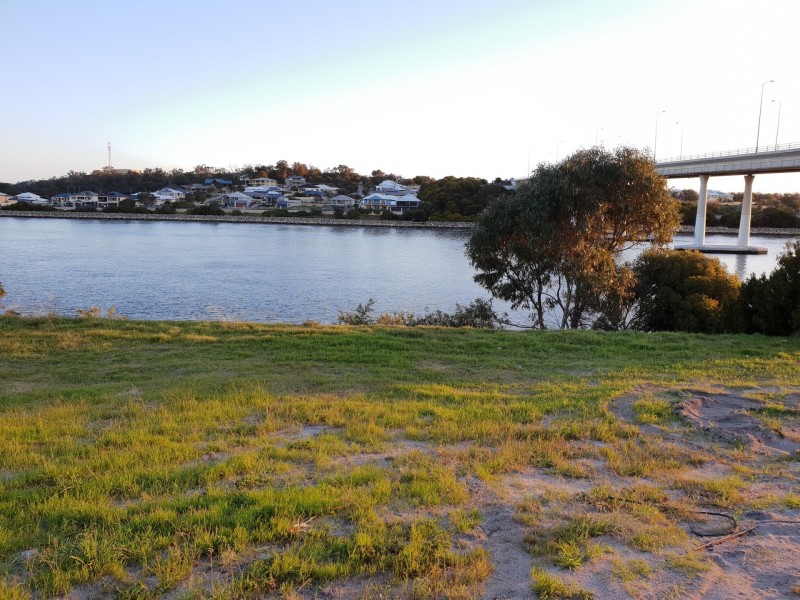 12 Spoonbill Retreat, Wannanup WA 6210