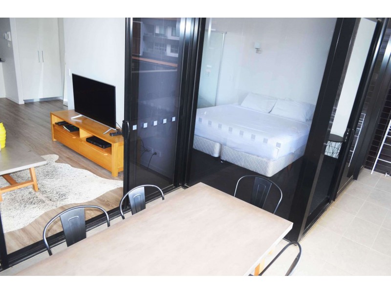 1021/9 Edmondstone Street, South Brisbane QLD 4101