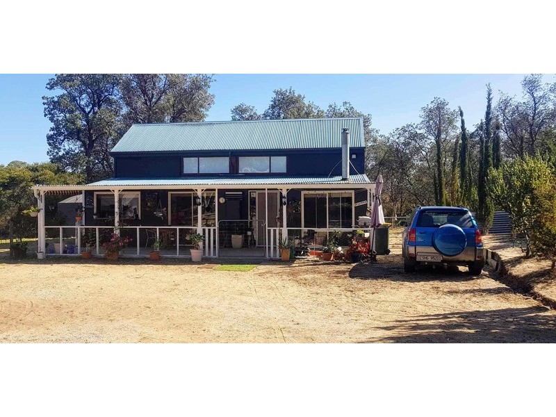 7 Calypso Court, Golden Beach VIC 3851