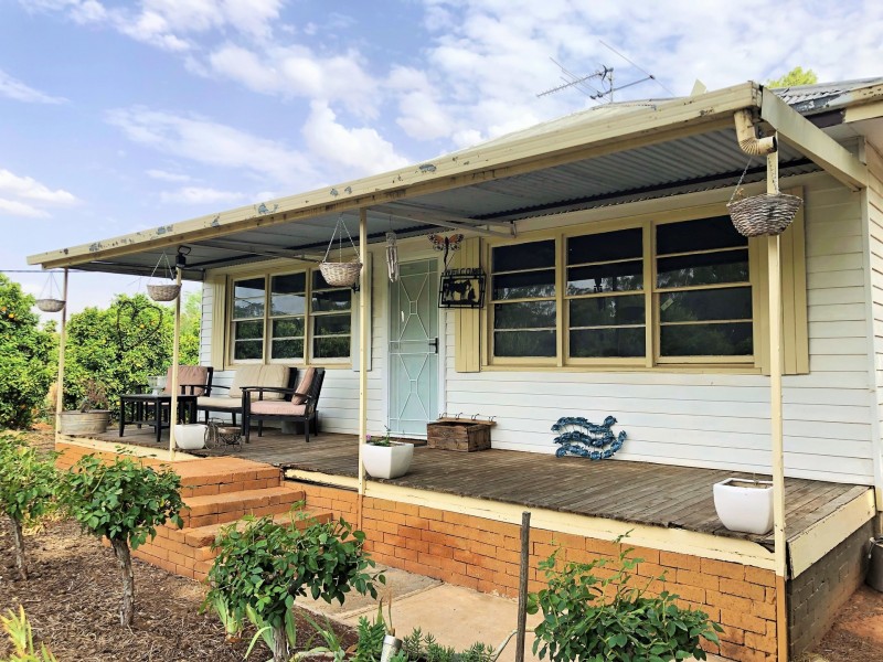 151 Wade Street, Coolamon NSW 2701