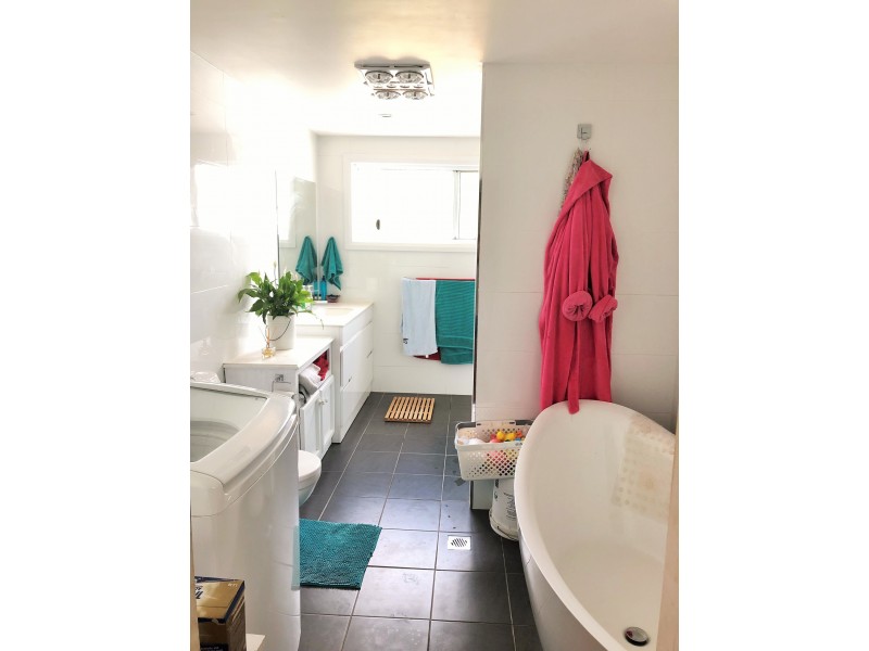 151 Wade Street, Coolamon NSW 2701