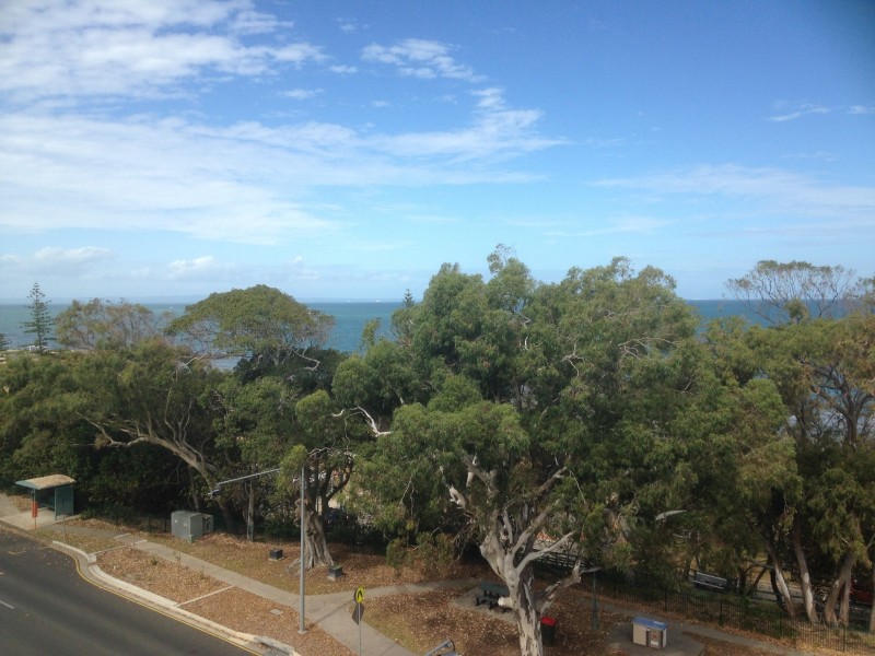 9/51 Marine Parade, Redcliffe QLD 4020