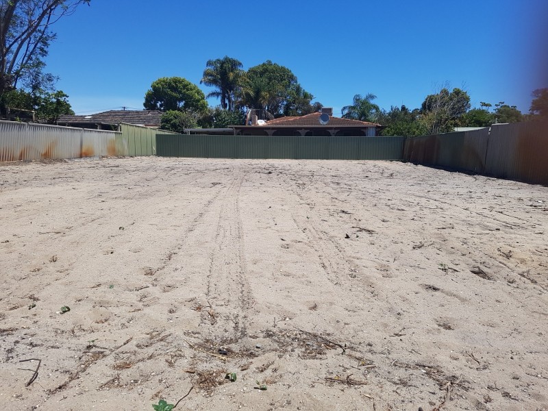 28 Guilfoyle Green, Cloverdale WA 6105