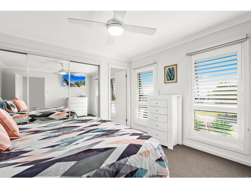 1 Wingello Crescent, Tullimbar NSW 2527