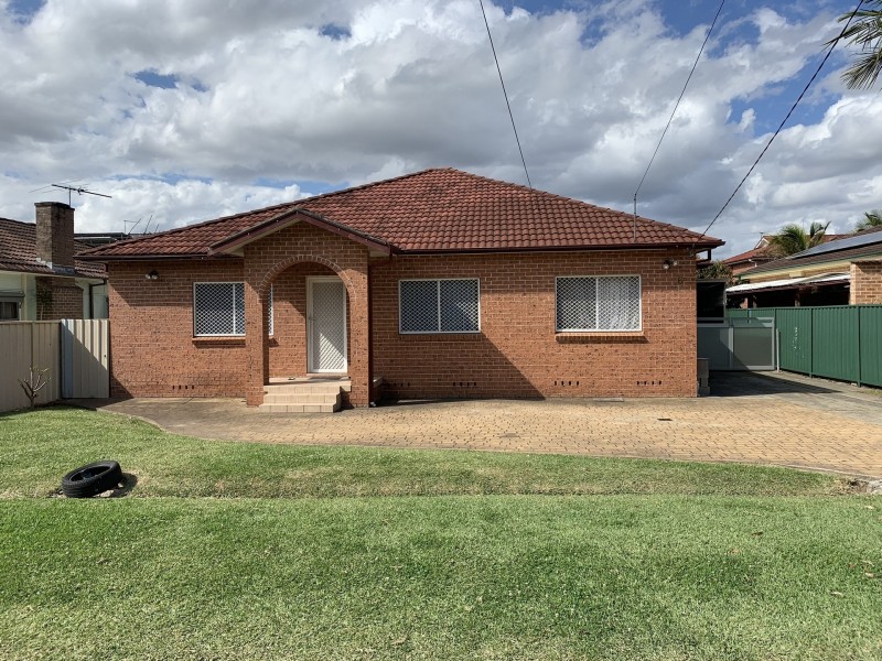 6 Freeman Avenue, Canley Vale NSW 2166