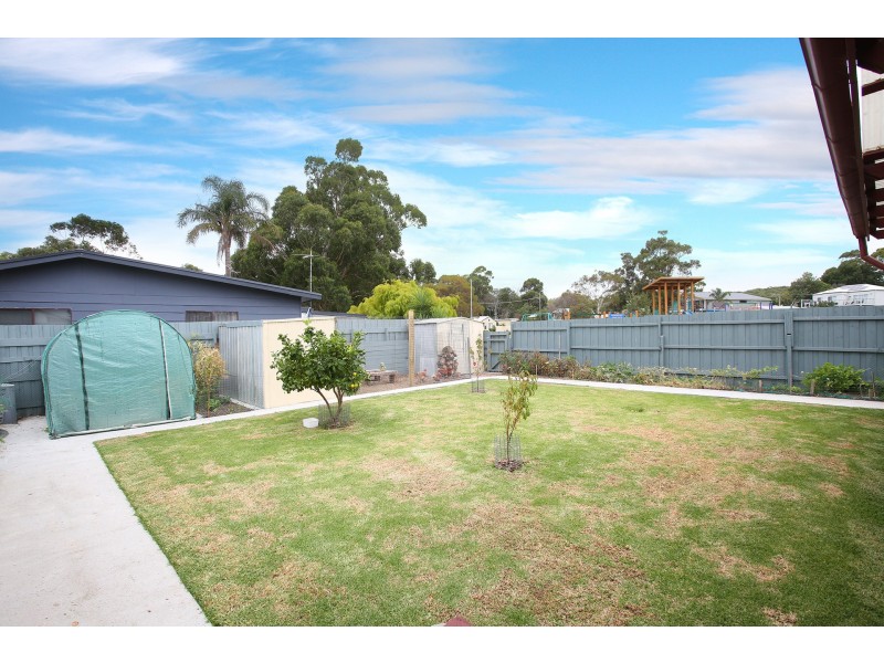 13 Daisy Avenue, Pioneer Bay VIC 3984