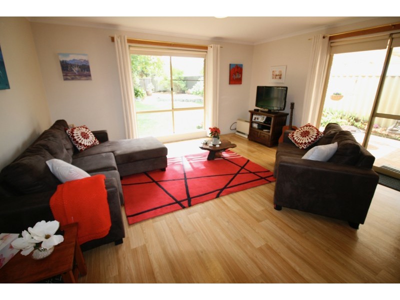 7 Lake Seppings Drive, Middleton Beach WA 6330