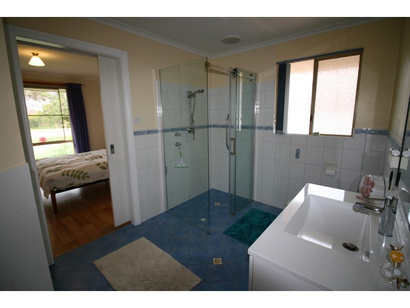 7 Lake Seppings Drive, Middleton Beach WA 6330