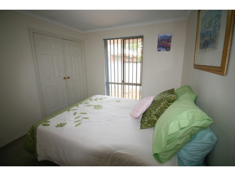 7 Lake Seppings Drive, Middleton Beach WA 6330