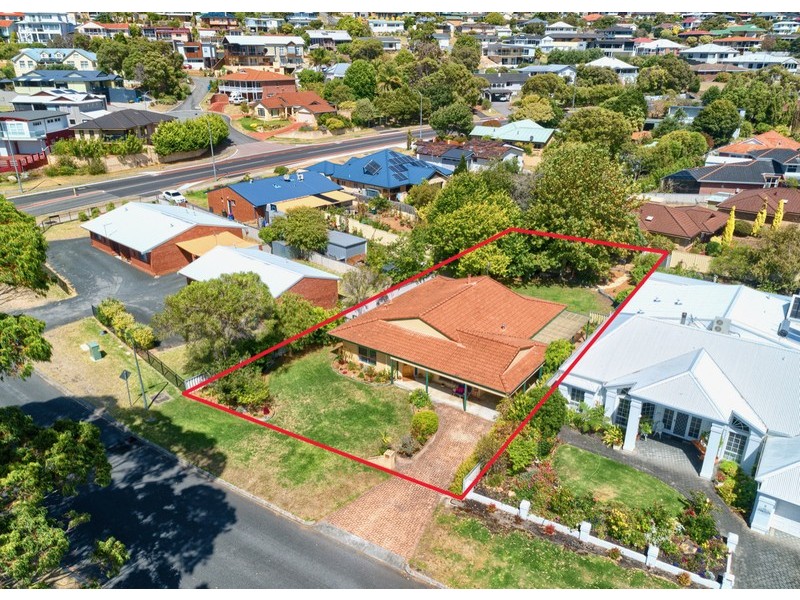 7 Lake Seppings Drive, Middleton Beach WA 6330