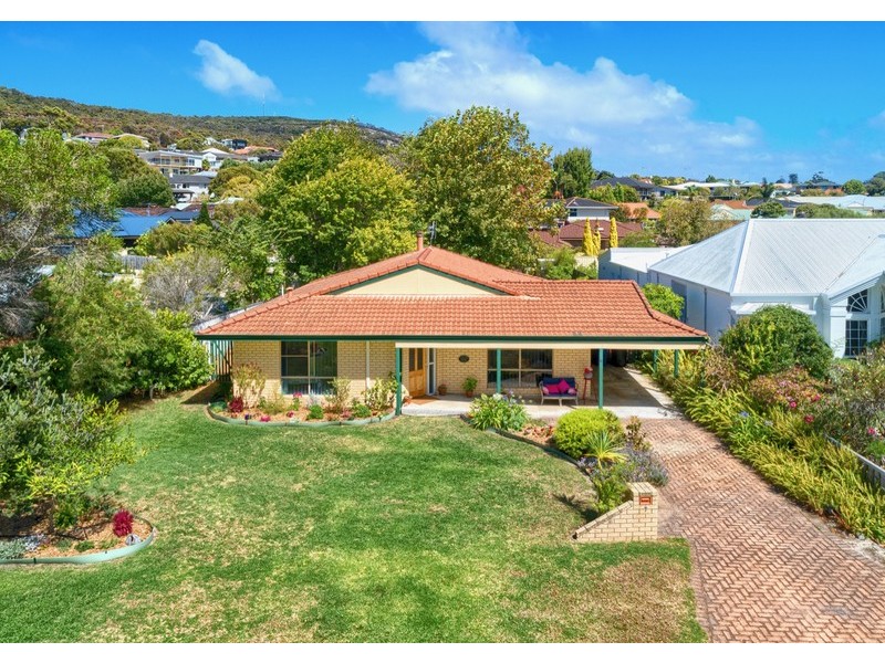 7 Lake Seppings Drive, Middleton Beach WA 6330