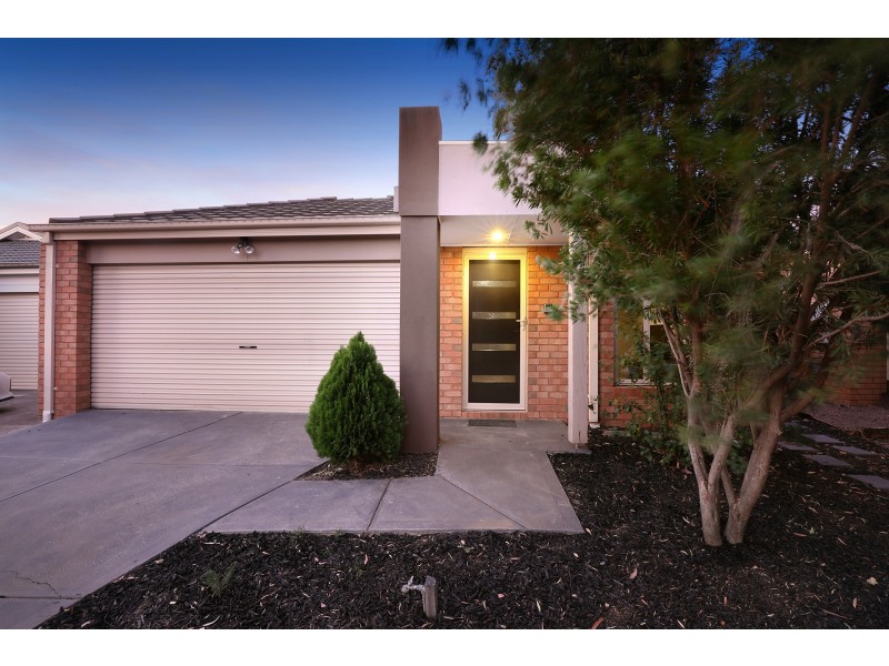 3 Duncombe Park Way, Deer Park VIC 3023