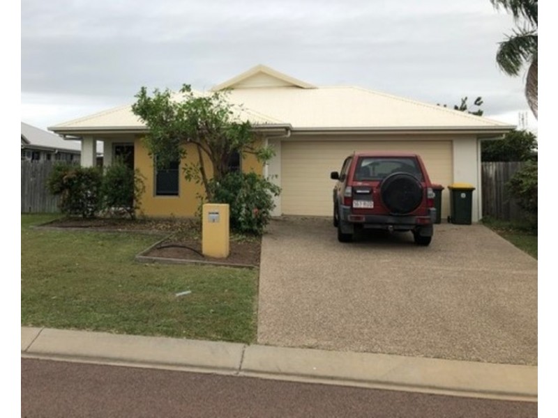 3 Hollanders Cresent, Kelso QLD 4815