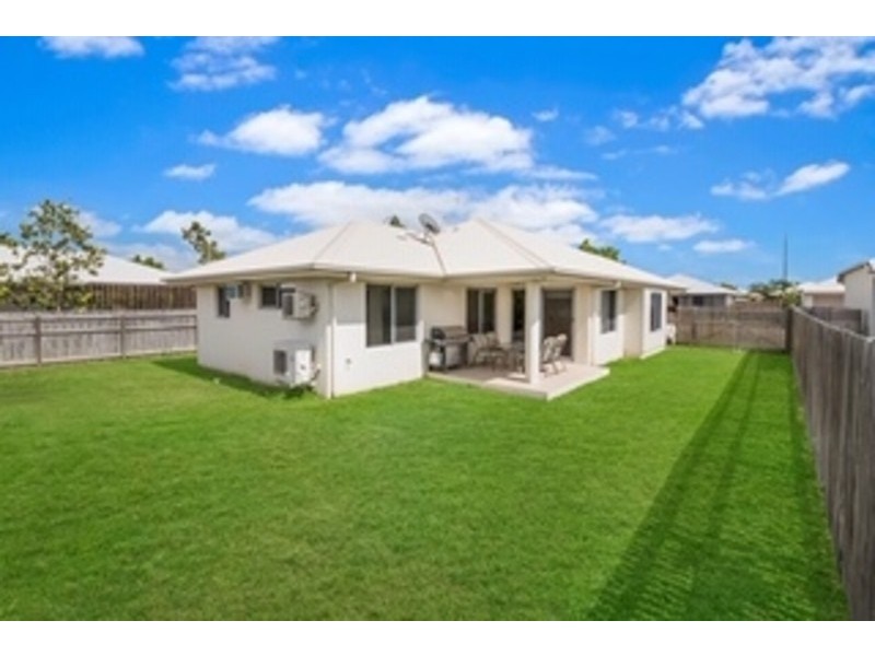 3 Hollanders Cresent, Kelso QLD 4815