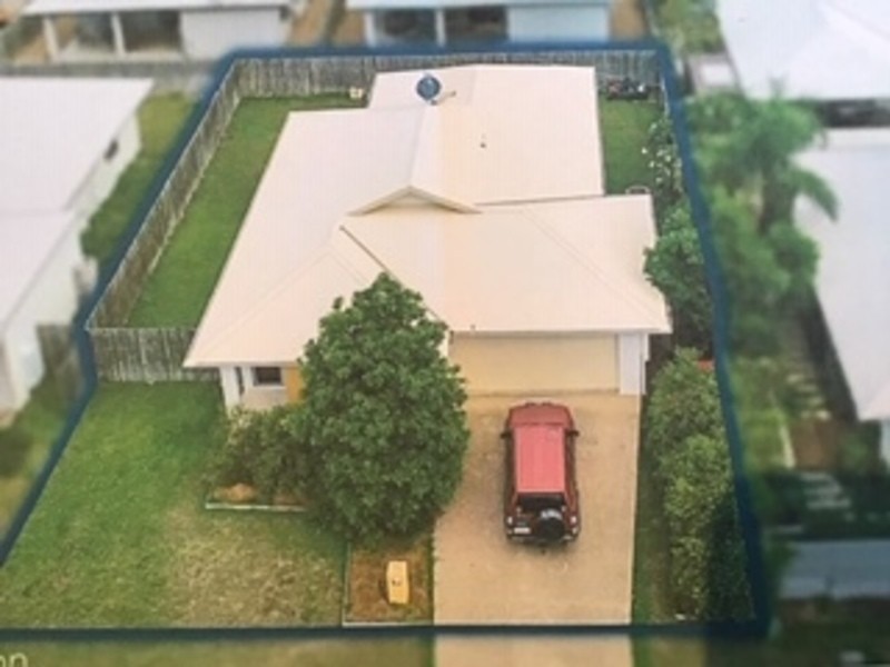 3 Hollanders Cresent, Kelso QLD 4815