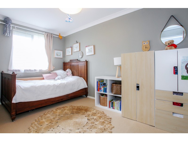 2 Haselmere Circus, Rockingham WA 6168