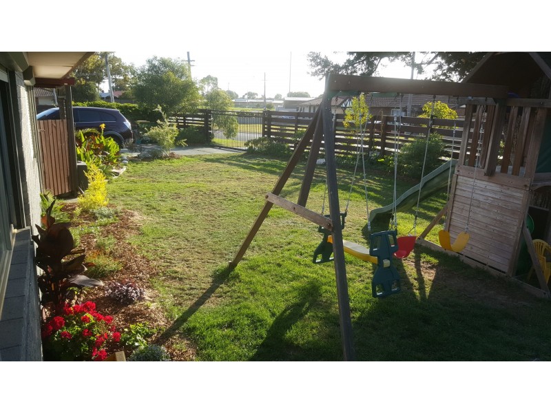 2 Haselmere Circus, Rockingham WA 6168