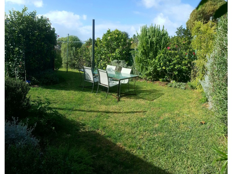 2 Haselmere Circus, Rockingham WA 6168